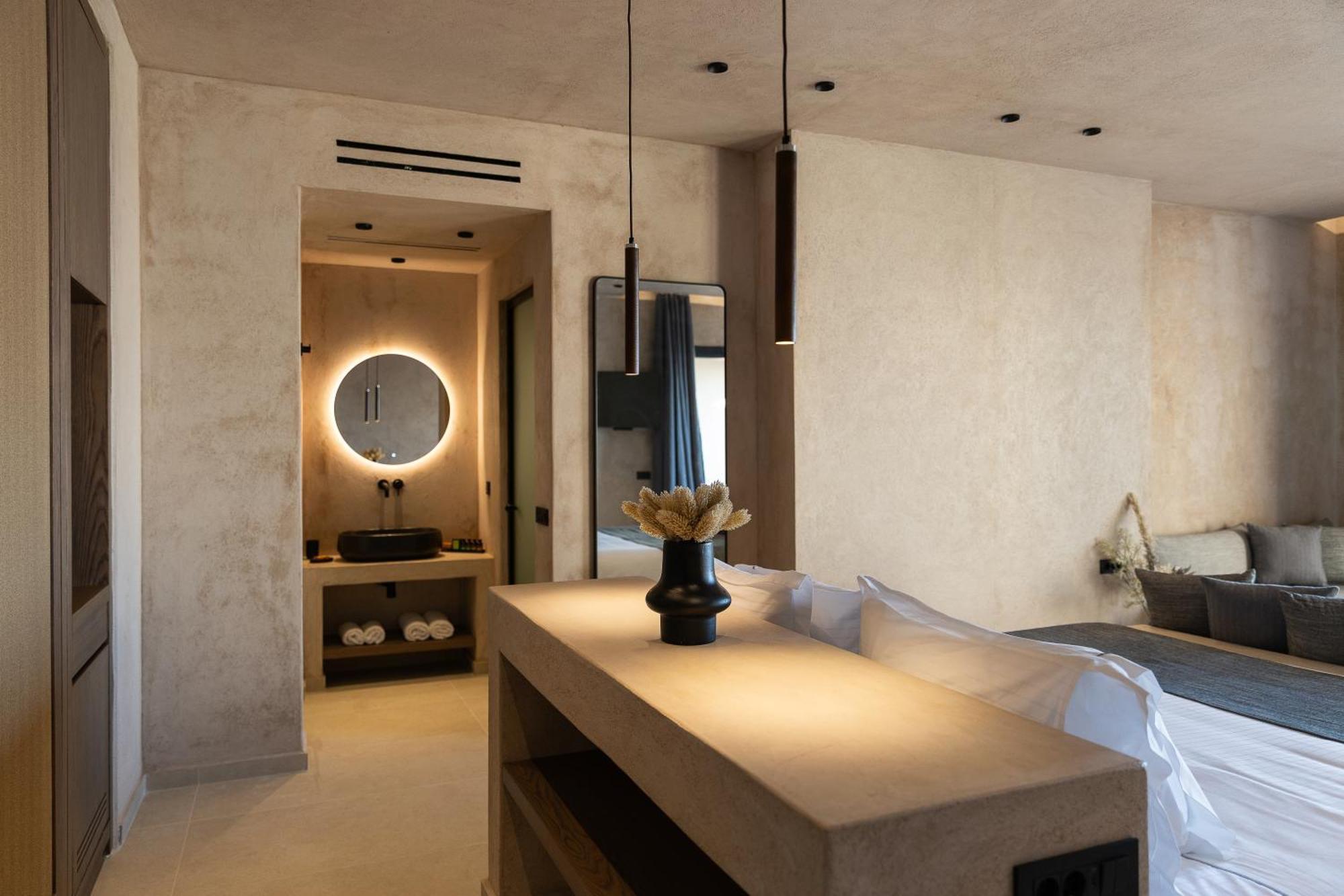North Santorini - A Luxury