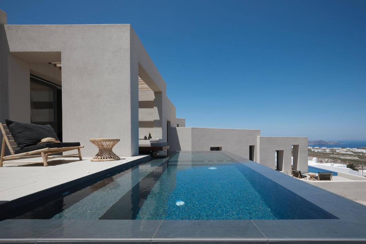 Villa North Santorini - A Luxury