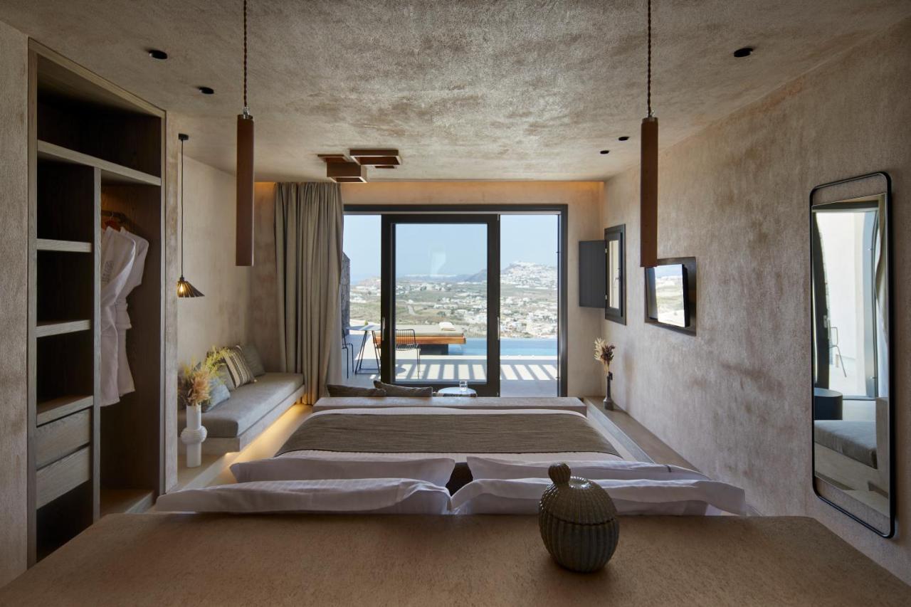 North Santorini - A Luxury Pýrgos
