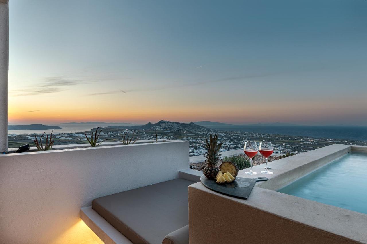 North Santorini - A Luxury *