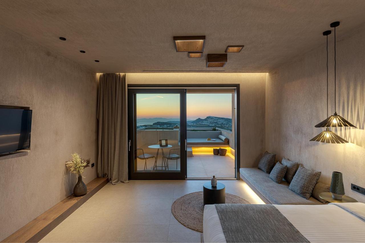 North Santorini - A Luxury