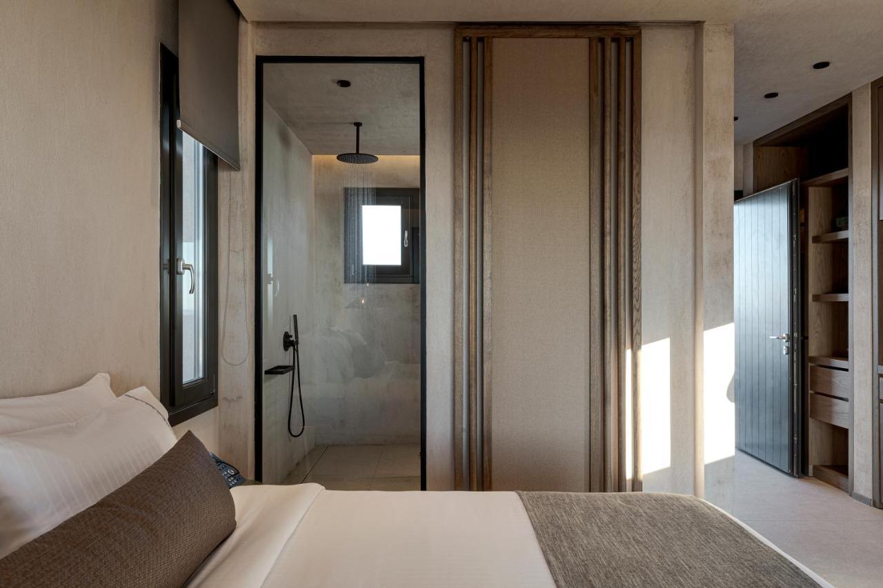 North Santorini - A Luxury * Pýrgos