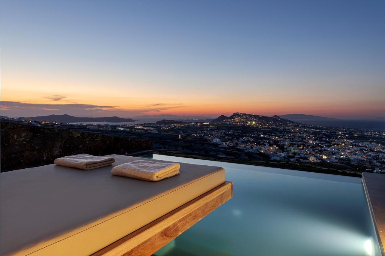 North Santorini - A Luxury Pýrgos