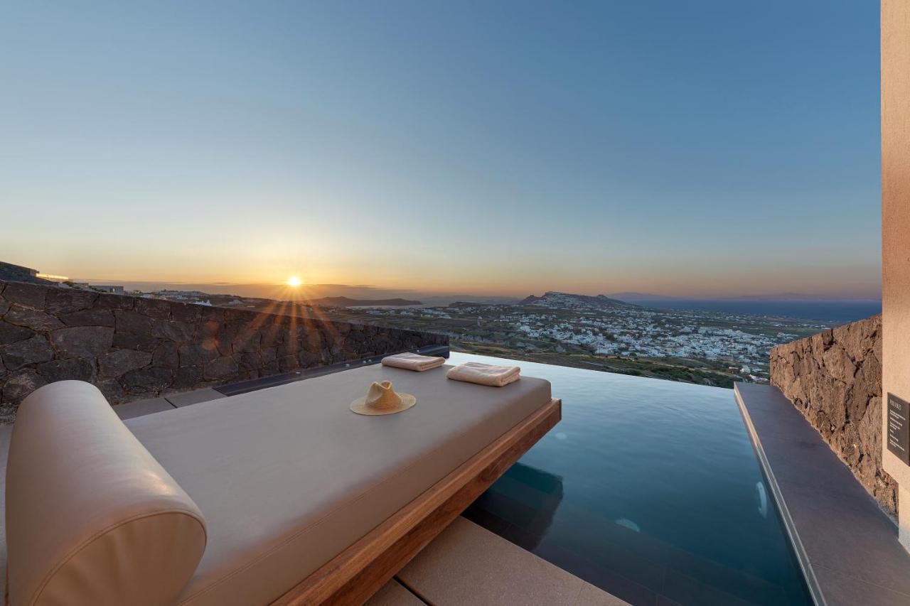 North Santorini - A Luxury *