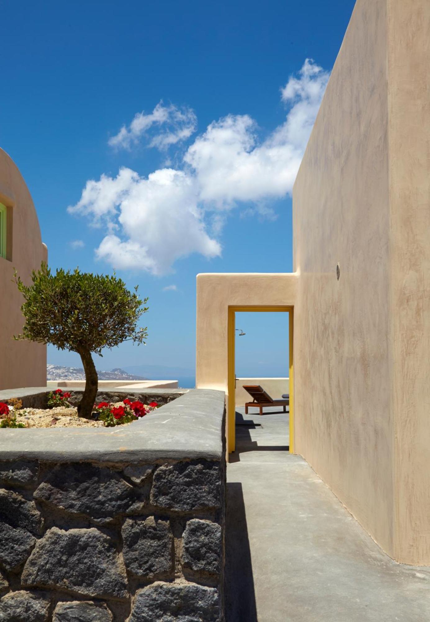 North Santorini - A Luxury
